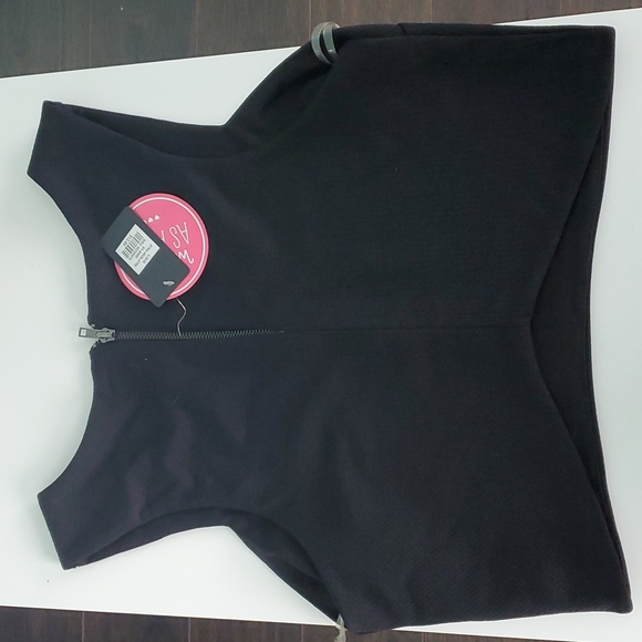 Black Crop Top - Picture 2 of 2